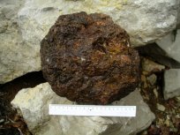 Gruda železove rude %u2013 limonita iz rudnika Napredalo