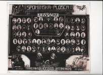 V naši fototeki se je našla tudi tale zanimiva fotografija iz 1. vojne, original in zgodbo hrani Miklavž Figel iz Ajdovščine.