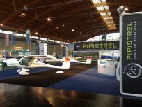 Razstavni prostor podjetja Pipistrel na sejmu AERO je bil eden največjih in najlepše opremljenih na razstavišču. Podjetje se je predstavilo kar s šestimi različnimi modeli letal. 
