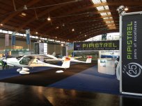 Razstavni prostor podjetja Pipistrel na sejmu AERO je bil eden največjih in najlepše opremljenih na razstavišču. Podjetje se je predstavilo kar s šestimi različnimi modeli letal. 
