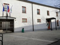 Branjevke se zaradi prenove tržnice začasno selijo v atrij Doma krajanov Ajdovščina. 