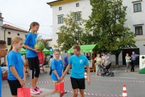 Zmagovalci - glavna nagrada vseh treh sobotnih tekmovanj je bila lubenica z občinske njive. 