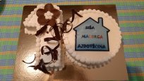 Torta za 10. rojstni dan hiše Malorca, zavetišča za brezdomce v Ajdovščini. 