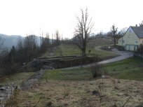 Ostanki rimskodobnega obzidja v Hrušici 