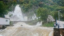 Socialna omrežja so v petek preplavila fotografije mogočno bruhajočega izvira Hublja. Vir fotorafije: Facebook 