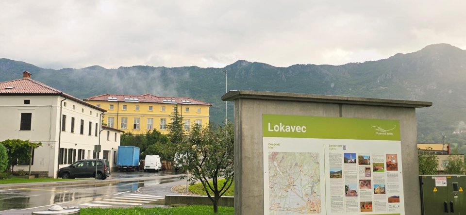 Lokavec - šola