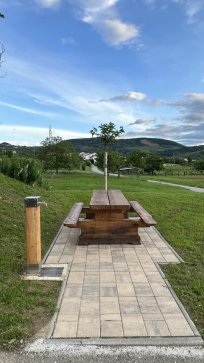 Pitnik v Malih Žabljah 