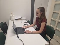 Letos je prve delovne izkušnje pridobivalo 46 dijakov in študentov. 