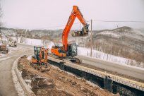 Dela lepo napredujejo tudi na tretjem odseku gradnje nove infrastrukture, ki bo vodovod Gora pripeljal vse do Hrušice. Fotografija je nastala v Podkraju. 