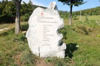 Spomenik pesmi Vstala Primorska na Križni Gori 