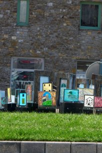 steklena zgodba v krožišču