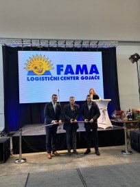 Trak so simbolno prerezali župan Občine Ajdovščina Tadej Beočanin, direktor Tilen Lemut ter Andraž Trebovc, vodja finančne službe podjetja Fama. 